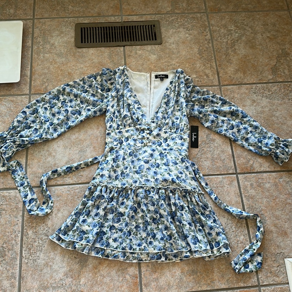 Lulus blue floral dress. Never worn